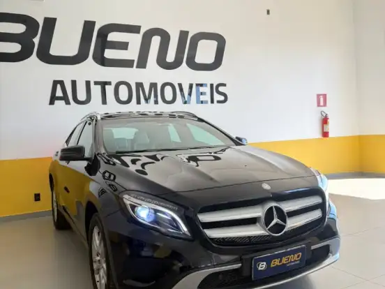 MERCEDES-BENZ-GLA 200-1.6 CGI ADVANCE 16V TURBO GASOLINA 4P AUTOMÁTICO MERCEDES-BENZ-GLA 200-2015