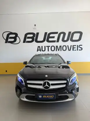MERCEDES-BENZ-GLA 200-2015