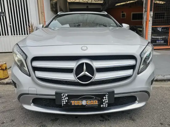 MERCEDES-BENZ-GLA 200-1.6 CGI ADVANCE 16V TURBO GASOLINA 4P AUTOMÁTICO MERCEDES-BENZ-GLA 200-2014