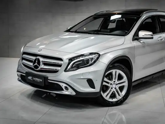 MERCEDES-BENZ-GLA 200-1.6 CGI ENDURO 16V TURBO FLEX 4P AUTOMÁTICO MERCEDES-BENZ-GLA 200-2017