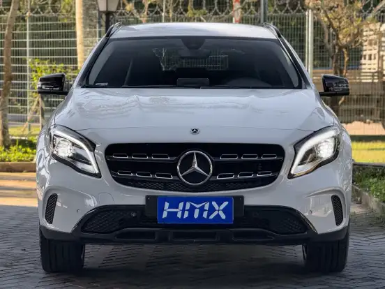 MERCEDES-BENZ-GLA 200-1.6 CGI FLEX NIGHT 7G-DCT MERCEDES-BENZ-GLA 200-2019