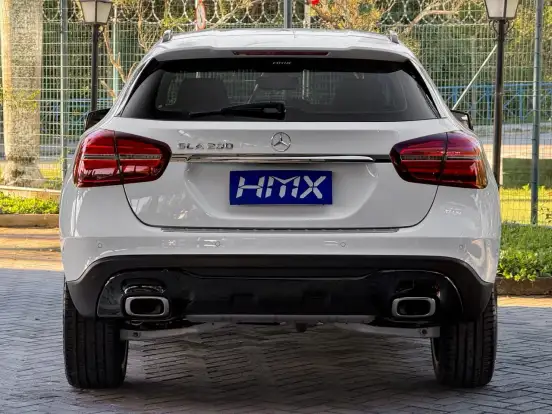 MERCEDES-BENZ-GLA 200-1.6 CGI FLEX NIGHT 7G-DCT MERCEDES-BENZ-GLA 200-2019