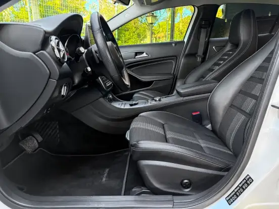 MERCEDES-BENZ-GLA 200-2019