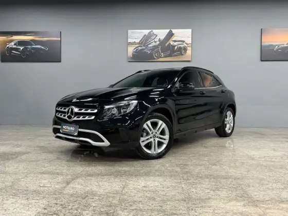 MERCEDES-BENZ GLA 200 1.6 CGI FLEX STYLE 7G-DCT