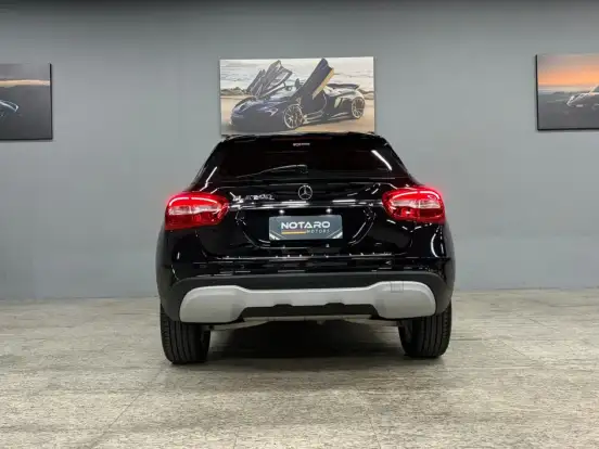 MERCEDES-BENZ-GLA 200-2018