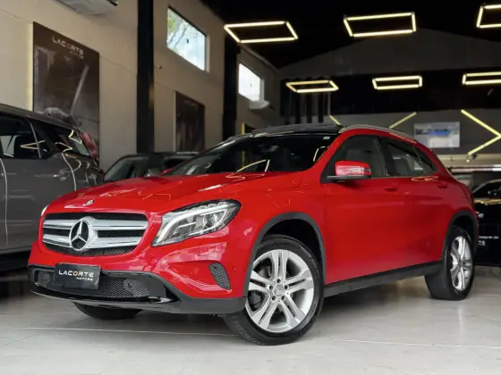 MERCEDES-BENZ GLA 200 1.6 CGI VISION BLACK EDITION 16V TURBO FLEX 4P AUTOMÁTICO