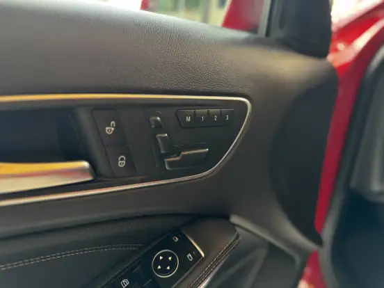 MERCEDES-BENZ-GLA 200-2015