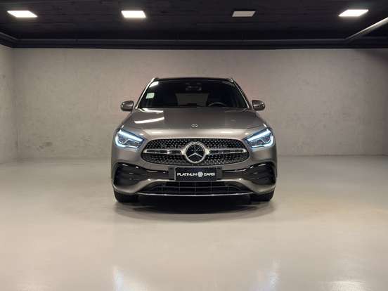 MERCEDES-BENZ-GLA 200-2022