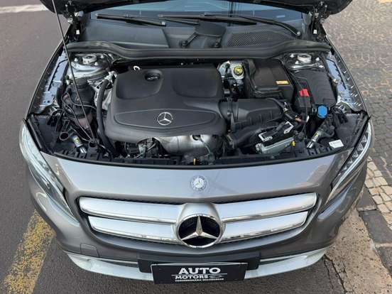 MERCEDES-BENZ-GLA 200-2015