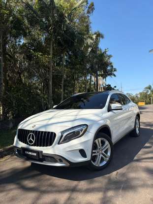 MERCEDES-BENZ-GLA 250-2016