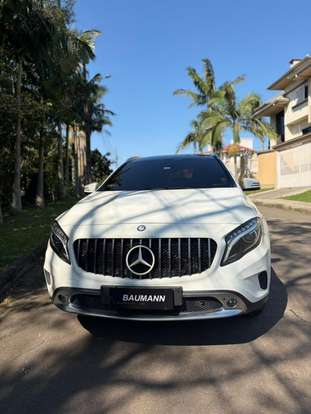 MERCEDES-BENZ-GLA 250-2016