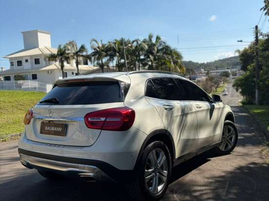 MERCEDES-BENZ-GLA 250-2.0 16V TURBO GASOLINA SPORT 4P AUTOMÁTICO MERCEDES-BENZ-GLA 250-2016