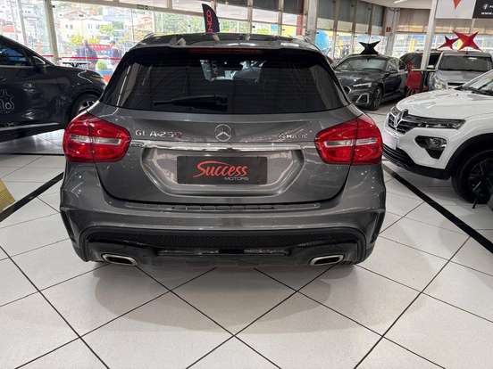 MERCEDES-BENZ-GLA 250-2.0 16V TURBO GASOLINA SPORT 4P AUTOMÁTICO MERCEDES-BENZ-GLA 250-2016