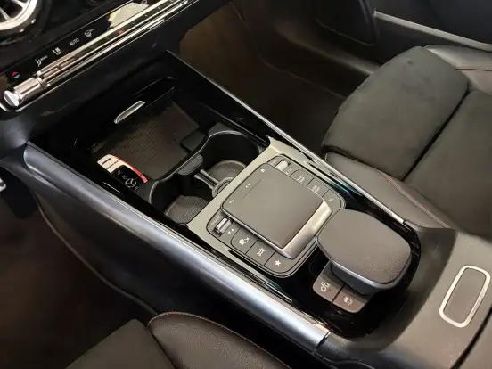 MERCEDES-BENZ-GLA 35 AMG-2.0 CGI GASOLINA 4MATIC SPEEDSHIFT MERCEDES-BENZ-GLA 35 AMG-2022