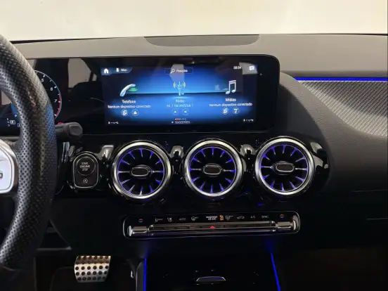 MERCEDES-BENZ-GLA 35 AMG-2022
