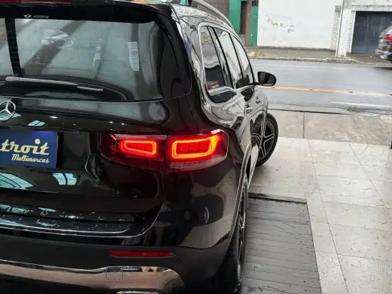 MERCEDES-BENZ-GLB 200-2020