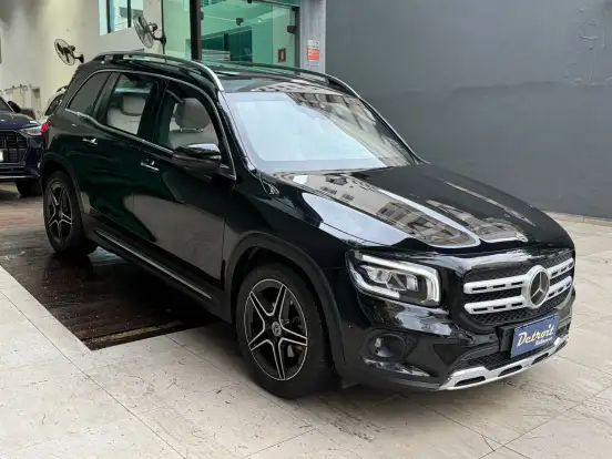 MERCEDES-BENZ-GLB 200-2021