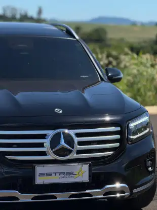 MERCEDES-BENZ-GLB 200-2023