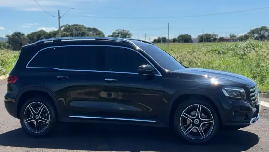 MERCEDES-BENZ-GLB 200-2023