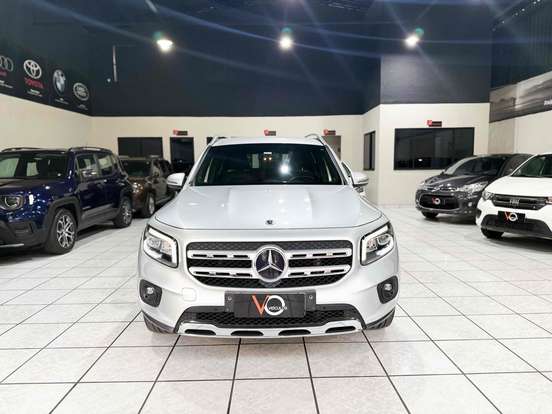 MERCEDES-BENZ-GLB 200-2021