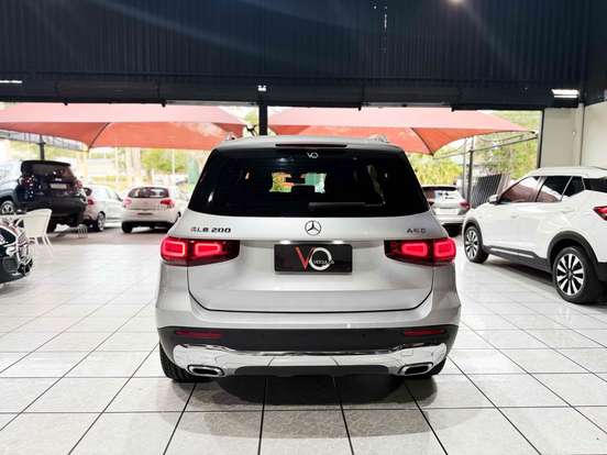 MERCEDES-BENZ-GLB 200-2021