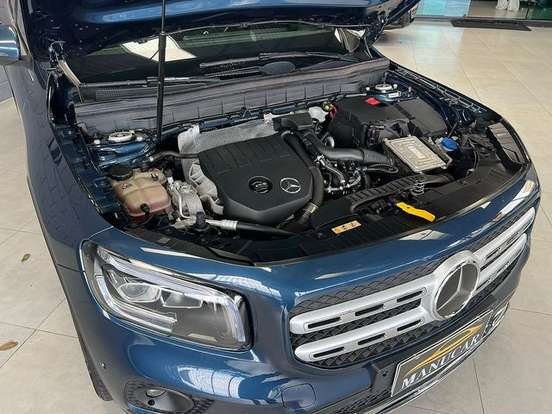 MERCEDES-BENZ-GLB 200-2020