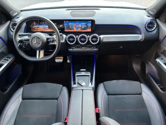 MERCEDES-BENZ-GLB 220-2024