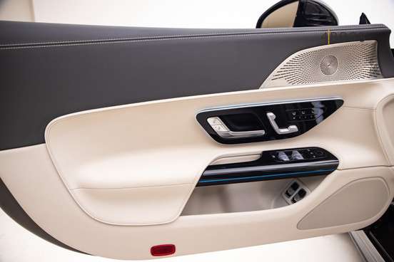 MERCEDES-BENZ-SL 63 AMG-2025