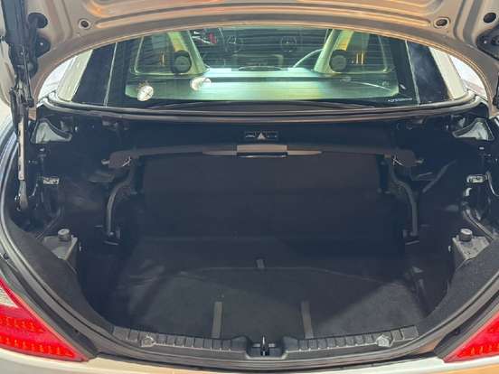 MERCEDES-BENZ-SLK 200-2011