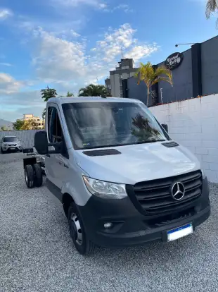 MERCEDES-BENZ-SPRINTER-2021