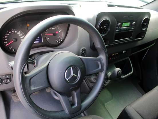 MERCEDES-BENZ-SPRINTER-2021