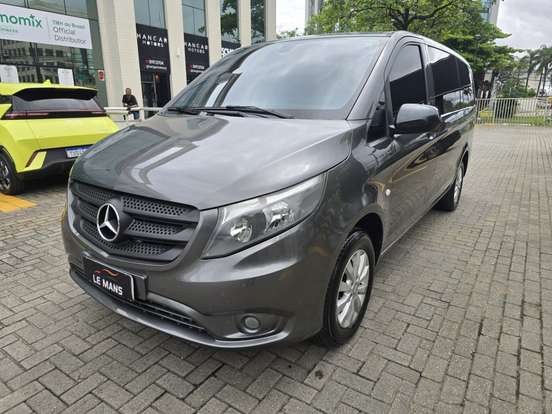 MERCEDES-BENZ-VITO-2.0 CGI FLEX TOURER 119 LUXO 8L MANUAL MERCEDES-BENZ-VITO-2016