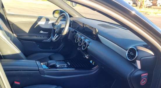MERCEDES-BENZ-A 200-2020