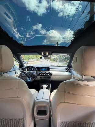 MERCEDES-BENZ-A 200-2020