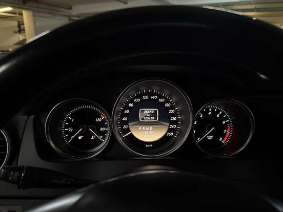 MERCEDES-BENZ-C 180-1.8 CGI CLASSIC SPECIAL 16V GASOLINA 4P AUTOMÁTICO MERCEDES-BENZ-C 180-2012