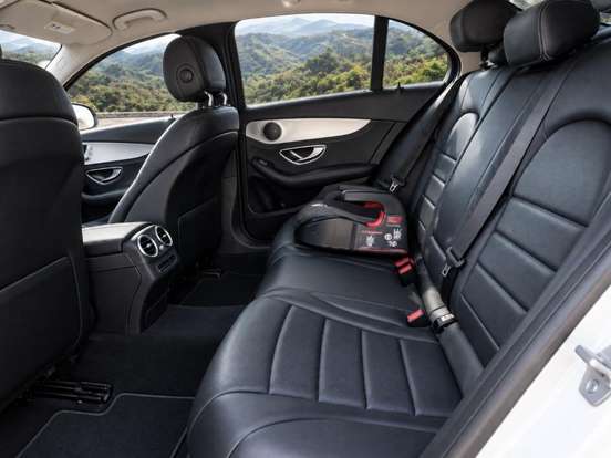 MERCEDES-BENZ-C 200-2.0 CGI AVANTGARDE 16V GASOLINA 4P AUTOMÁTICO MERCEDES-BENZ-C 200-2015