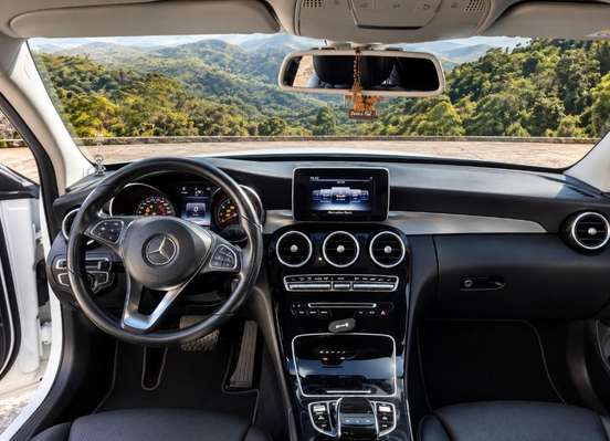 MERCEDES-BENZ-C 200-2015