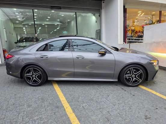 MERCEDES-BENZ-CLA 200-2024