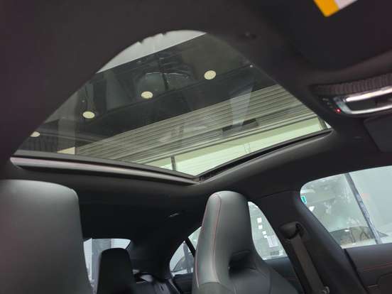 MERCEDES-BENZ-CLA 200-2024