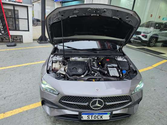 MERCEDES-BENZ-CLA 200-2024