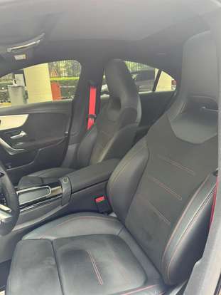 MERCEDES-BENZ-CLA 35 AMG-2024