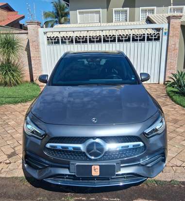 MERCEDES-BENZ-GLA 200-2021