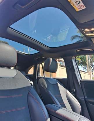 MERCEDES-BENZ-GLA 200-2021