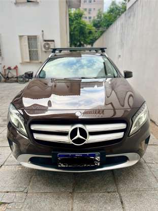 MERCEDES-BENZ-GLA 200-2017