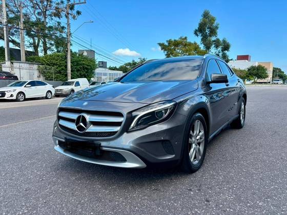 MERCEDES-BENZ GLA 200 1.6 CGI ADVANCE 16V TURBO GASOLINA 4P AUTOMÁTICO