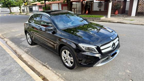 MERCEDES-BENZ GLA 200 1.6 CGI ENDURO 16V TURBO FLEX 4P AUTOMÁTICO