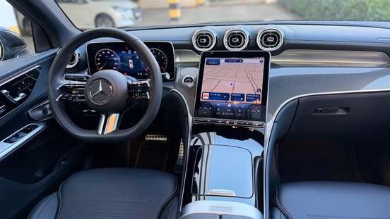 MERCEDES-BENZ-GLC 300-2025
