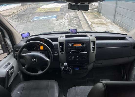 MERCEDES-BENZ-SPRINTER-2.2 311 CDI FURGÃO STREET 14 16V BI-TURBO DIESEL MANUAL MERCEDES-BENZ-SPRINTER-2015