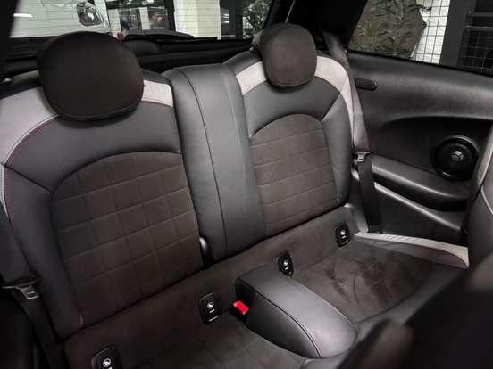 MINI-COOPER-2.0 16V TWINPOWER GASOLINA JOHN COOPER WORKS 2P STEPTRONIC MINI-COOPER-2023