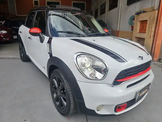 MINI-COUNTRYMAN-1.6 S ALL4 4X4 16V 184CV TURBO GASOLINA 4P AUTOMÁTICO MINI-COUNTRYMAN-2013